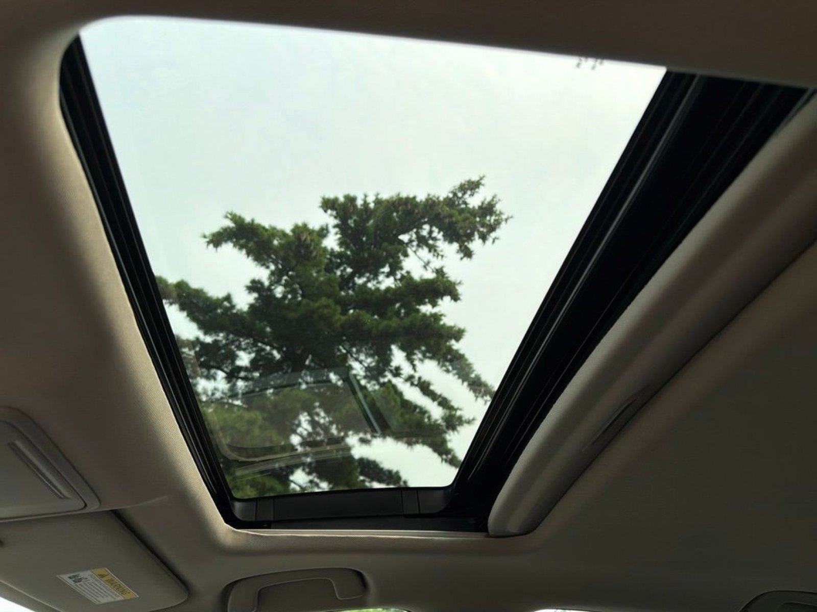 Used 2024 Honda Accord EX image 11