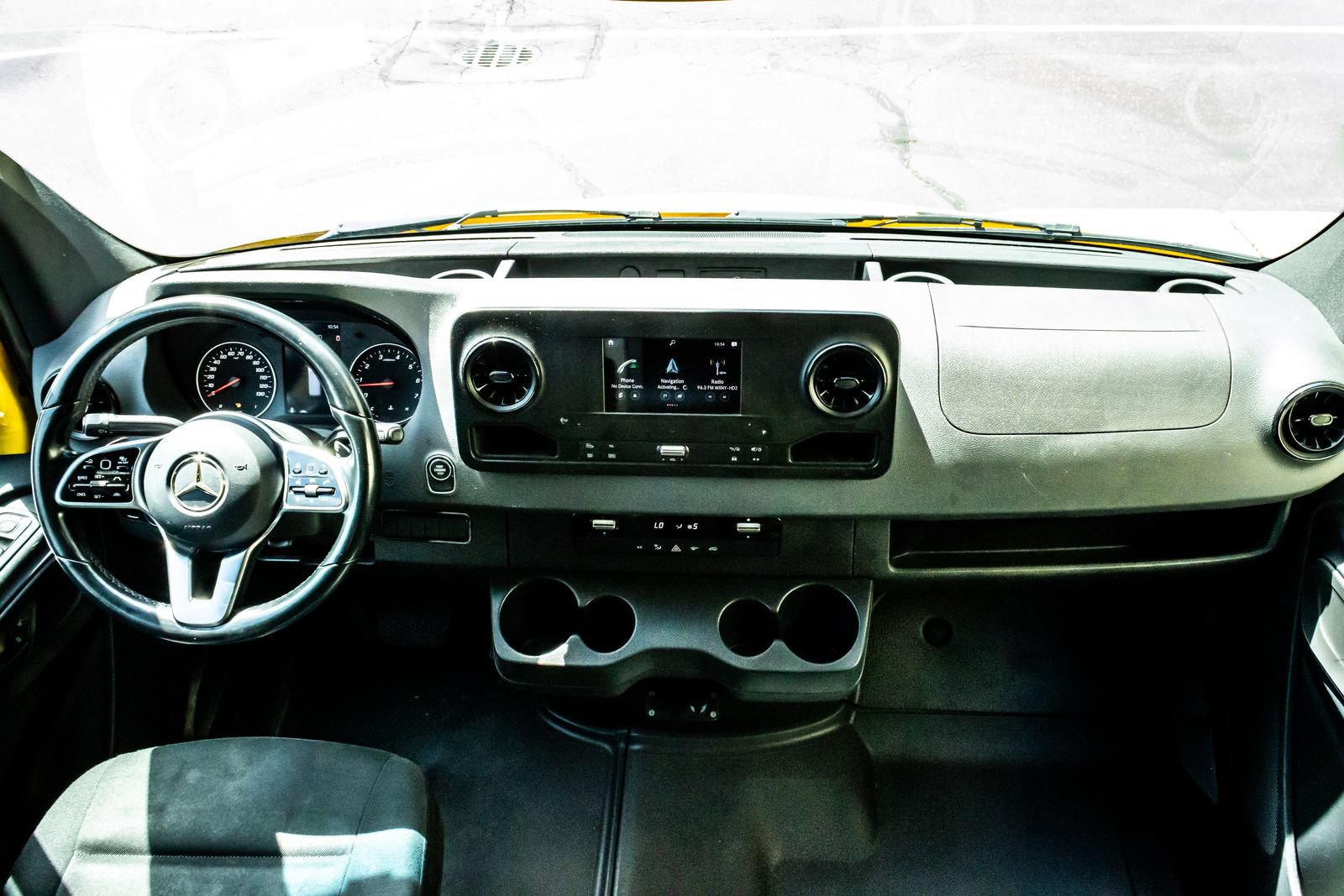 Used 2021 Mercedes-Benz Sprinter 2500 image 12