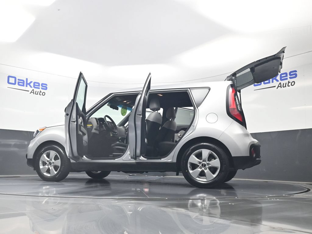 Used 2017 Kia Soul FWD image 56