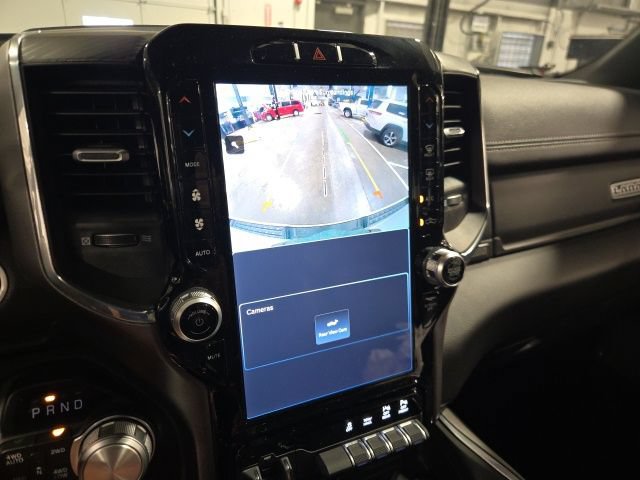 Used 2024 RAM 1500 Laramie AWD/4WD image 15