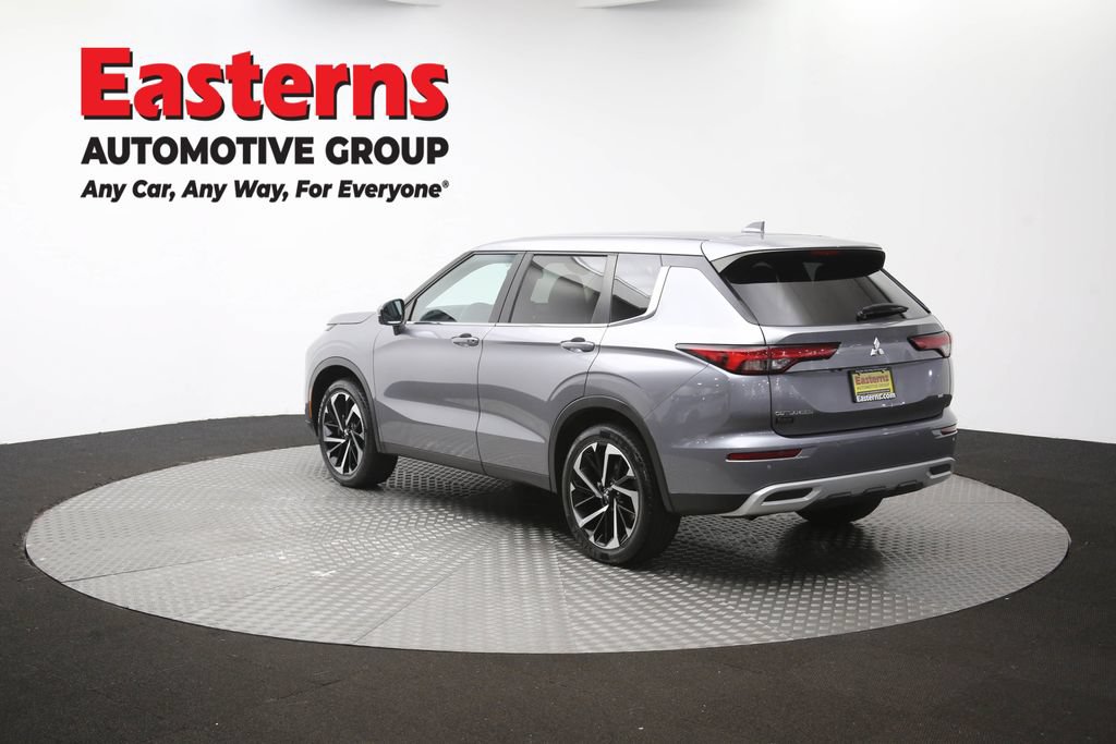 Used 2024 Mitsubishi Outlander SE AWD/4WD image 65