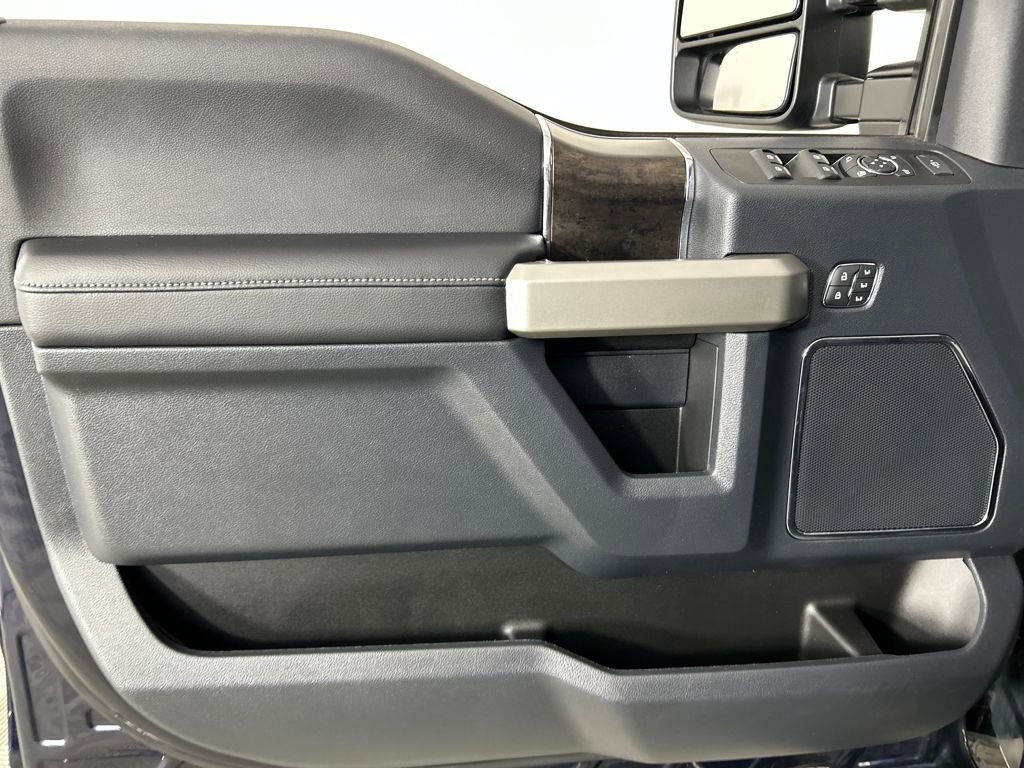 Used 2022 Ford F350 Lariat w/ Tremor Off-Road Package image 12