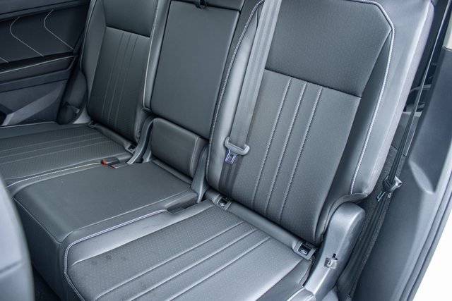 Used 2023 Volkswagen Tiguan SE image 14