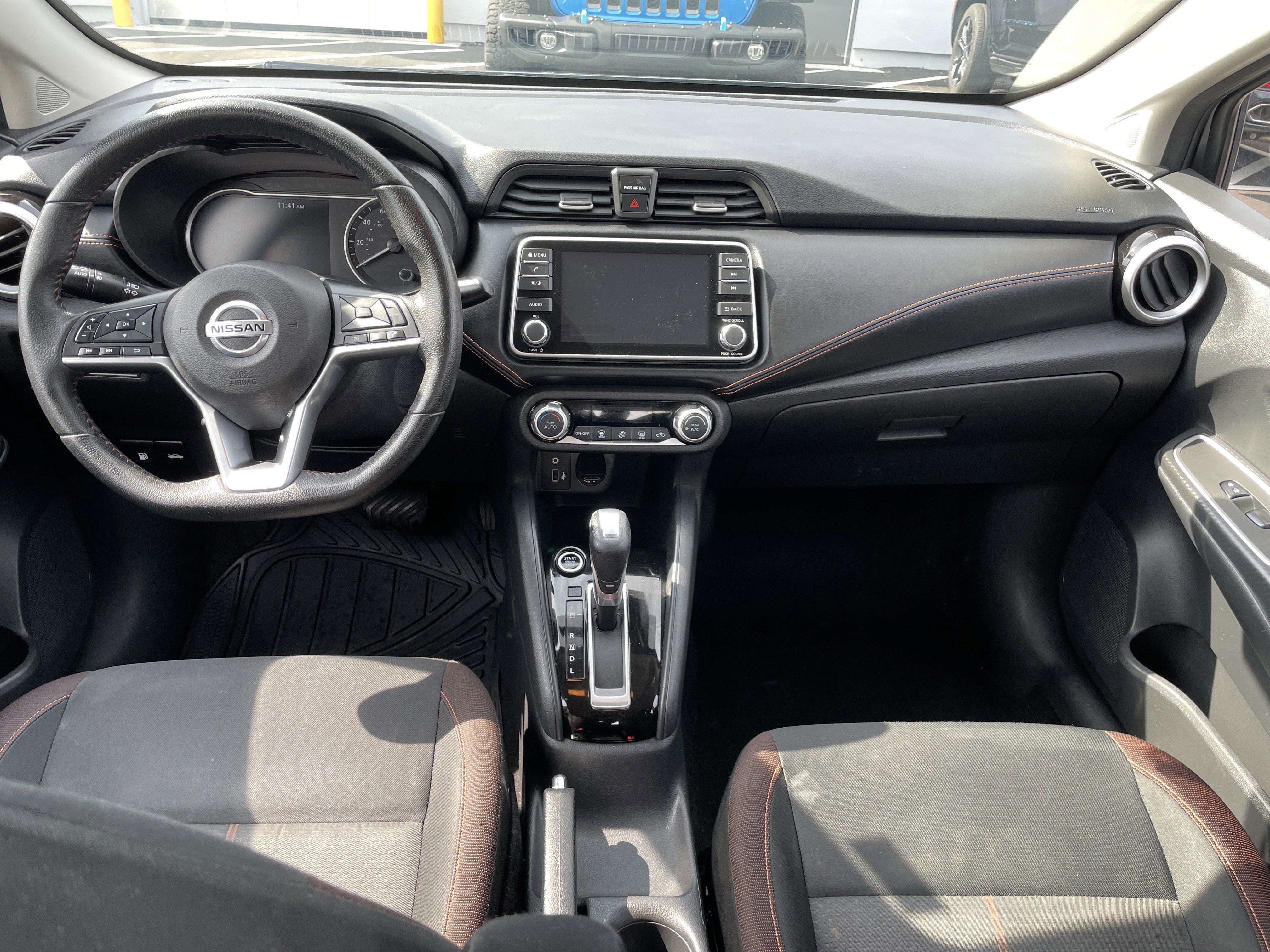 Used 2020 Nissan Versa SR image 27