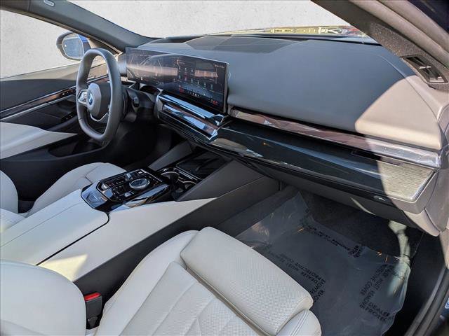 Used 2026 BMW 540i xDrive image 23