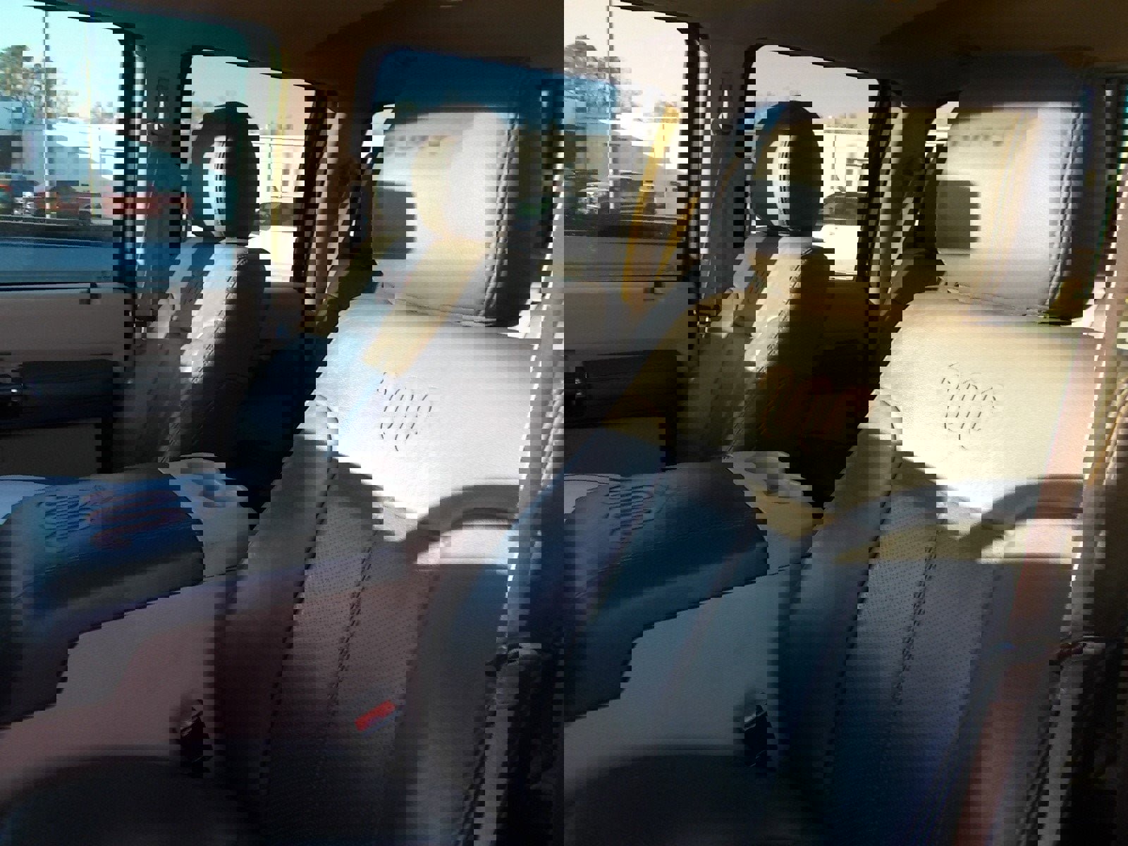 Used 2016 Ford F250 King Ranch w/ King Ranch w/Chrome Package image 39