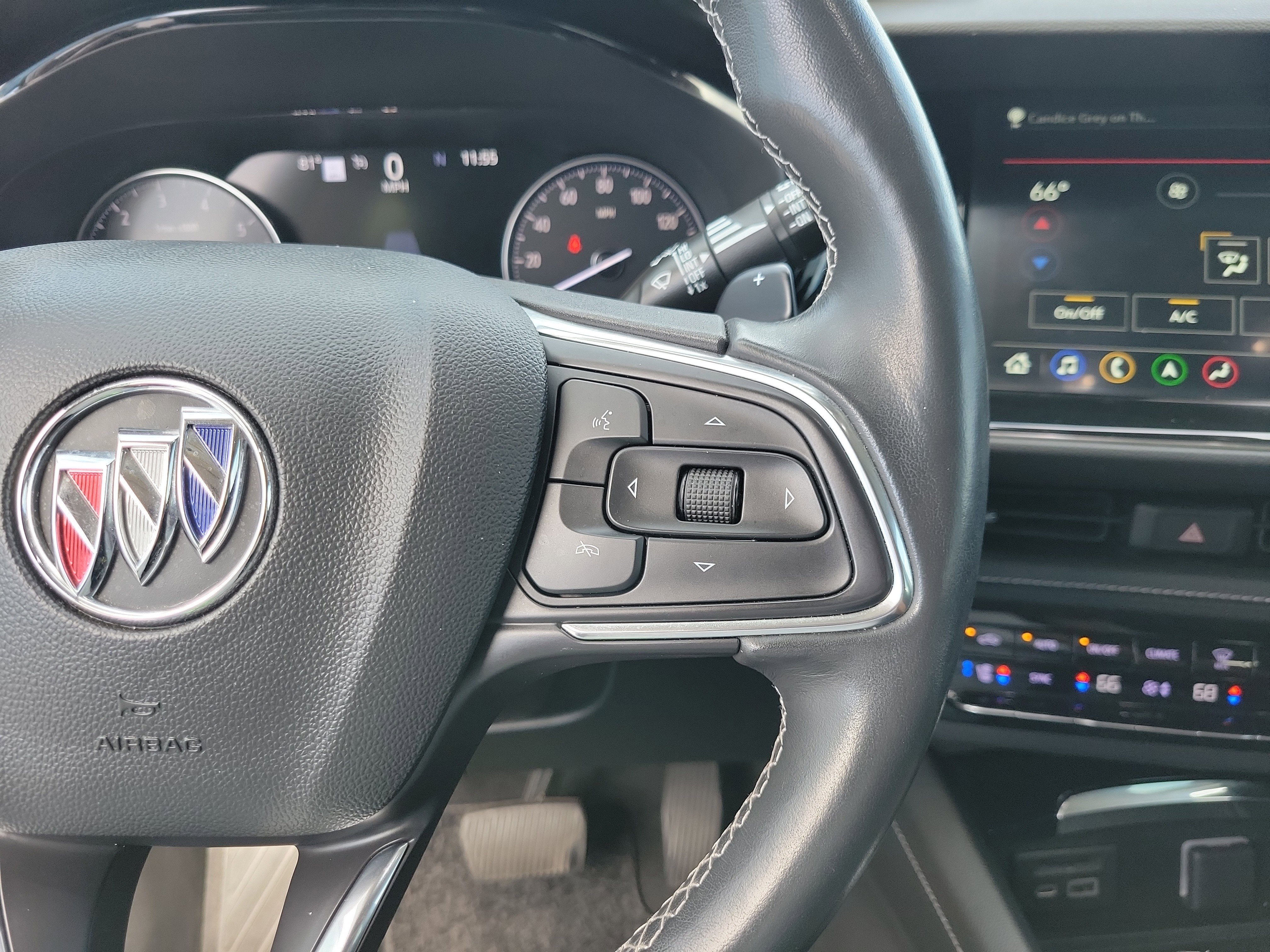 Certified 2023 Buick Envision Avenir image 32