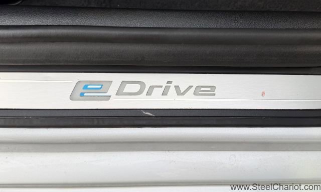 Used 2019 BMW 530e w/ Premium Package image 25