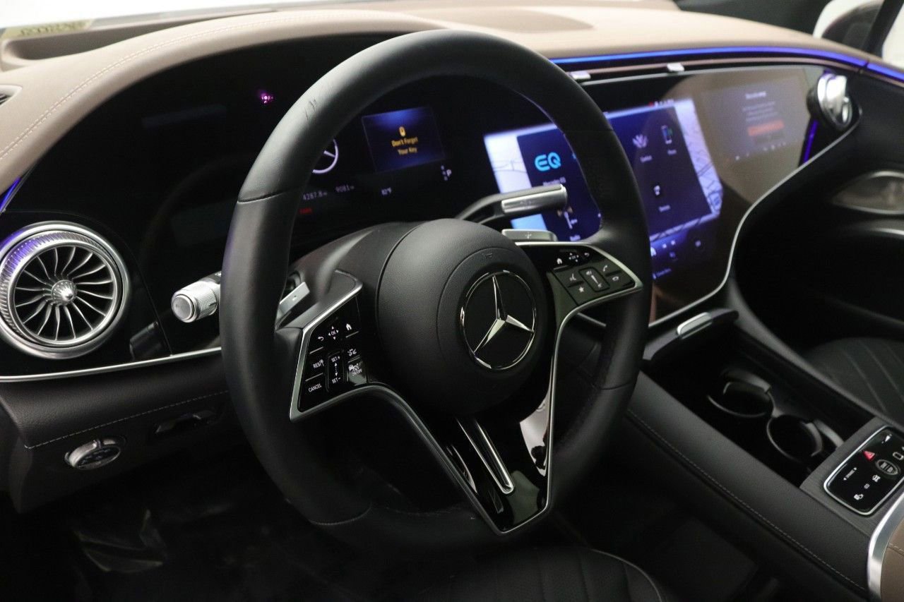 Certified 2023 Mercedes-Benz EQS 580 4MATIC Sedan image 17