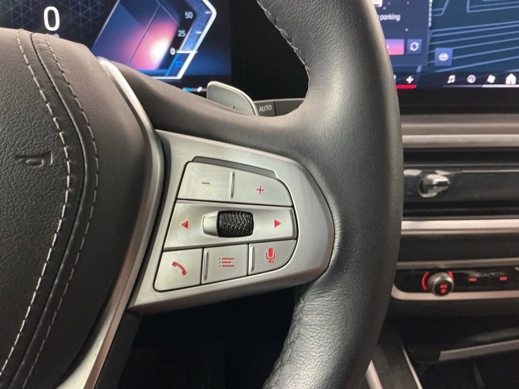 Certified 2025 BMW X7 xDrive40i AWD/4WD image 14