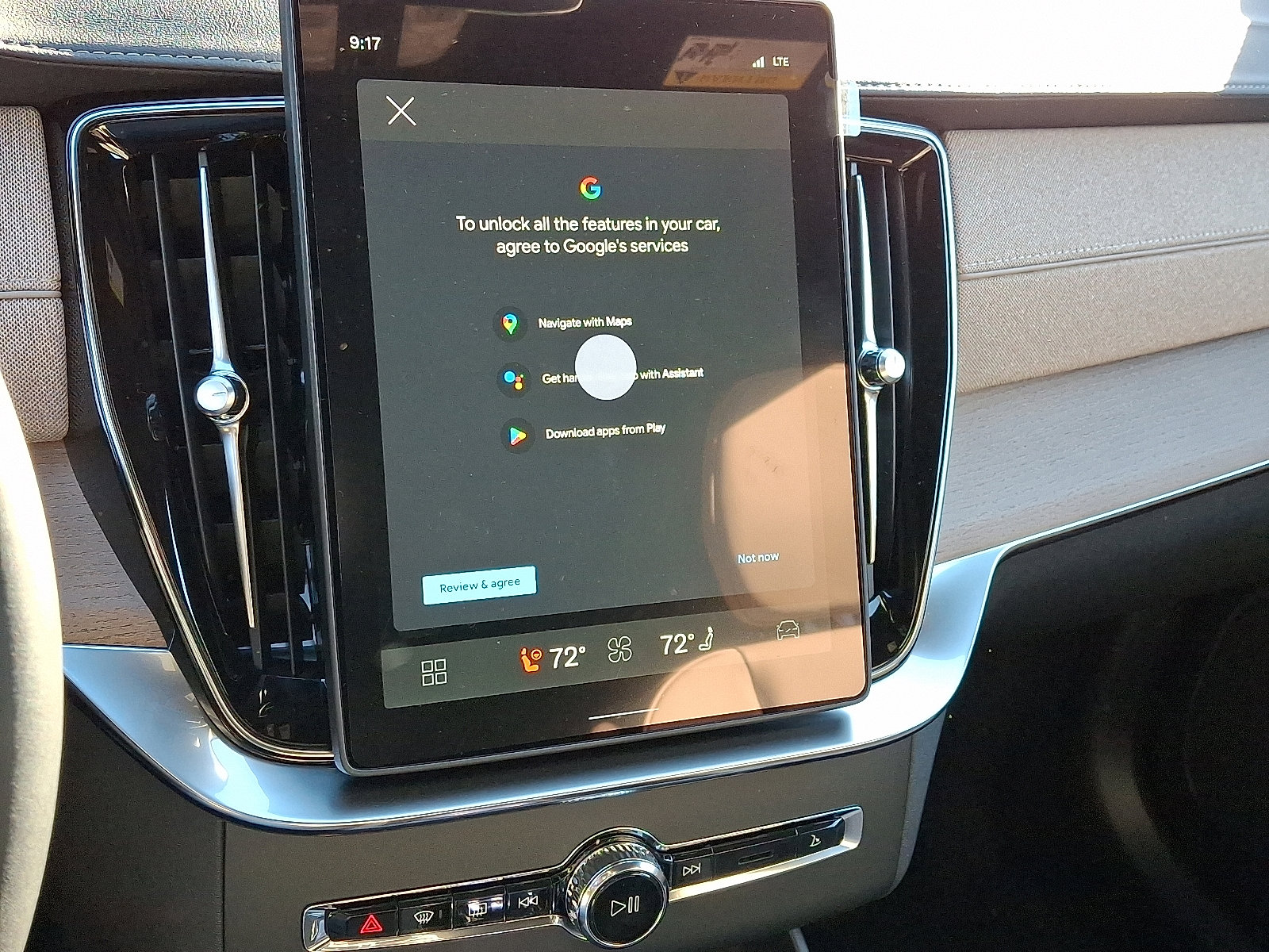 New 2026 Volvo XC90 B6 Plus w/ Protection Package Premier image 11