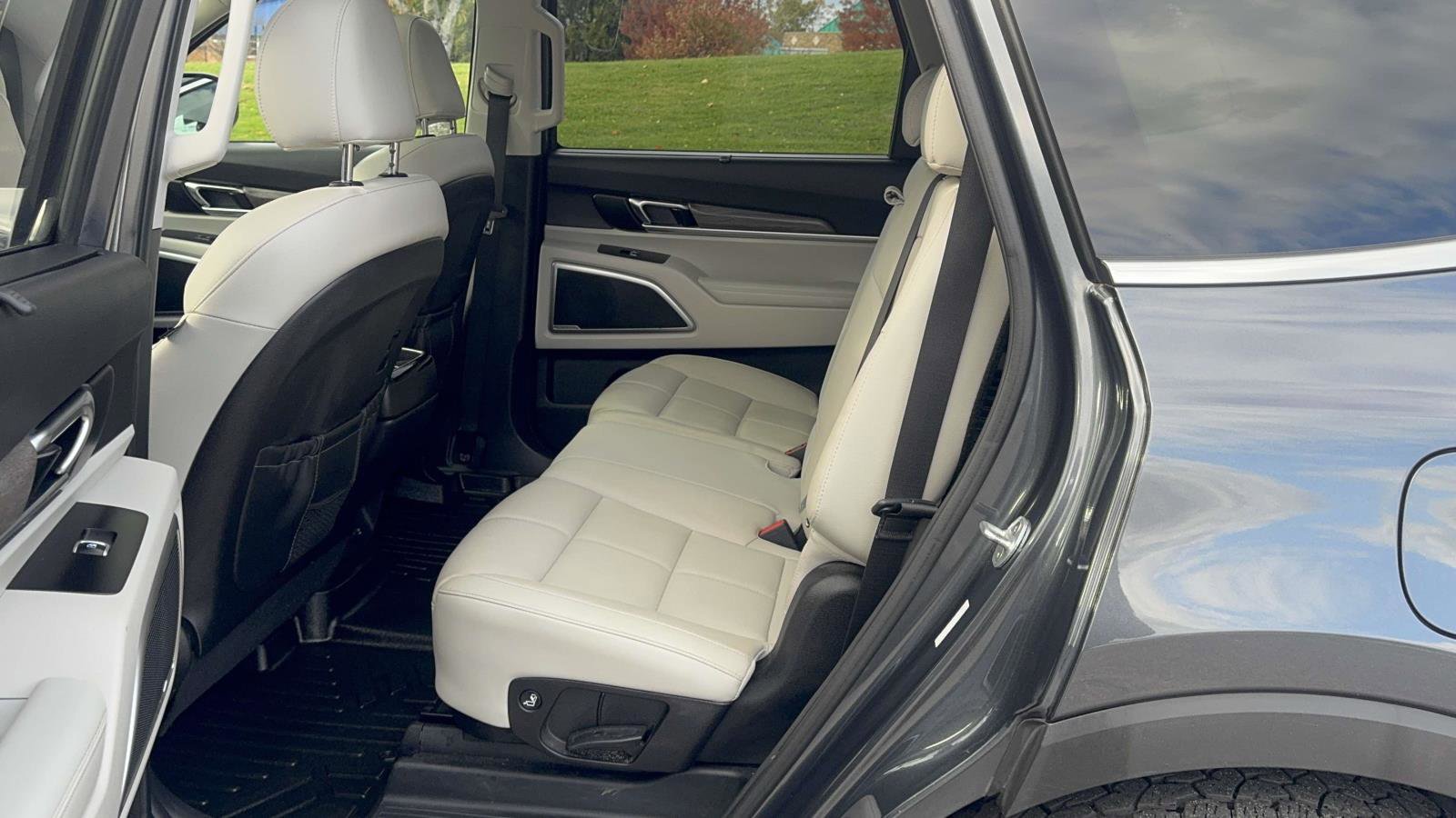 Used 2021 Kia Telluride EX image 14