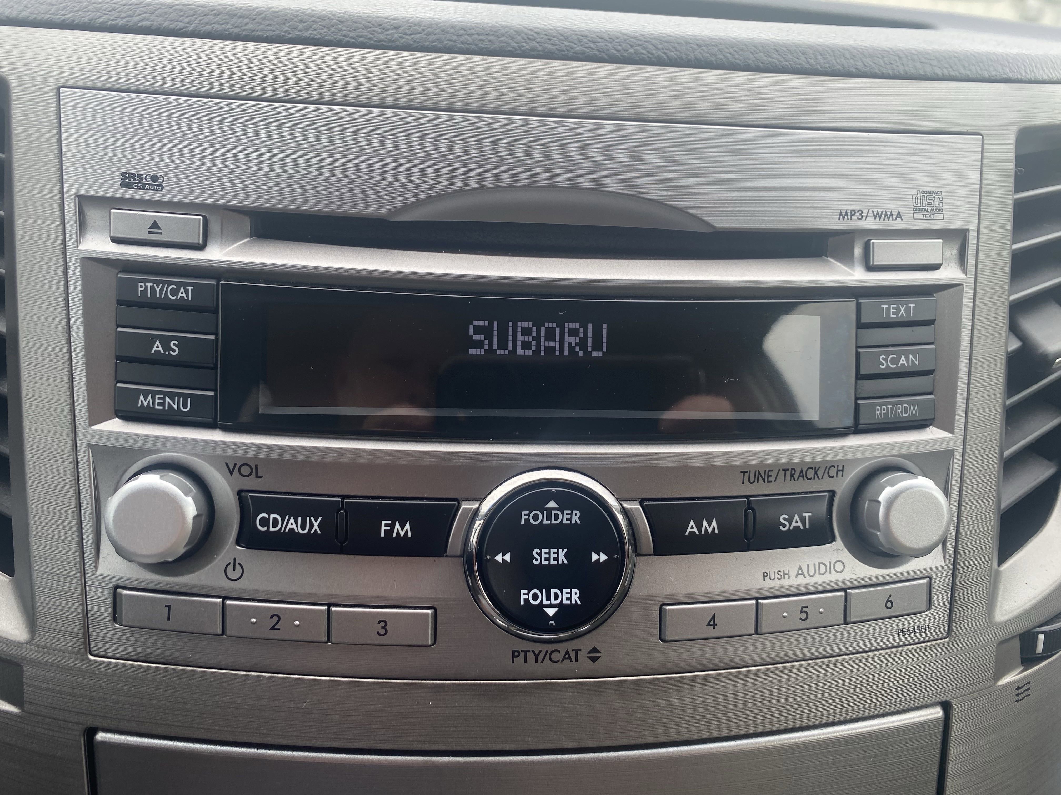 Used 2011 Subaru Outback 2.5i Premium image 12