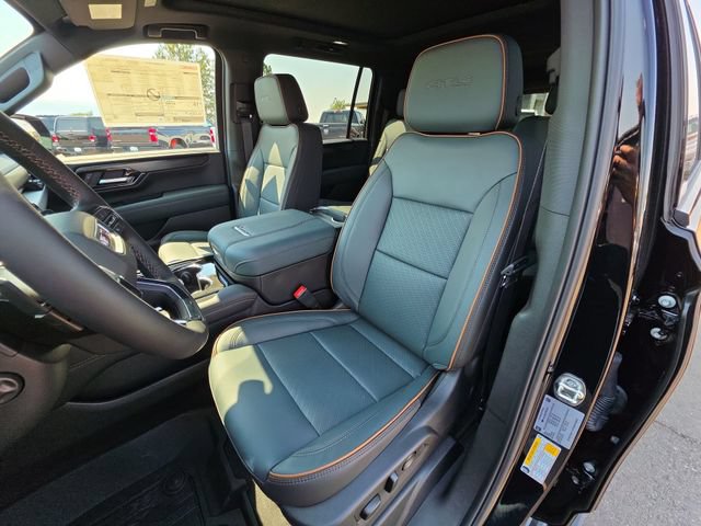 New 2026 GMC Yukon XL AT4 w/ AT4 Premium Package AWD/4WD image 18