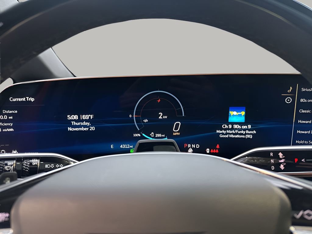 Certified 2025 Cadillac Optiq Sport 2 image 34