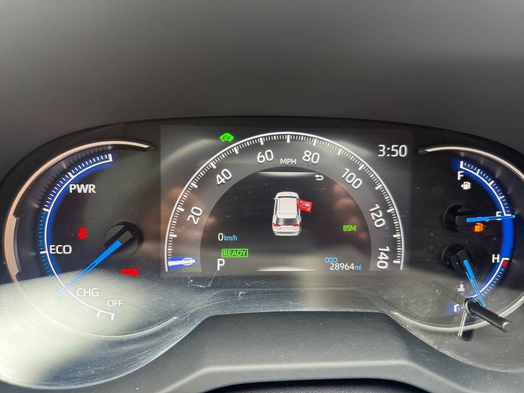 Used 2024 Toyota RAV4 XLE Premium image 20