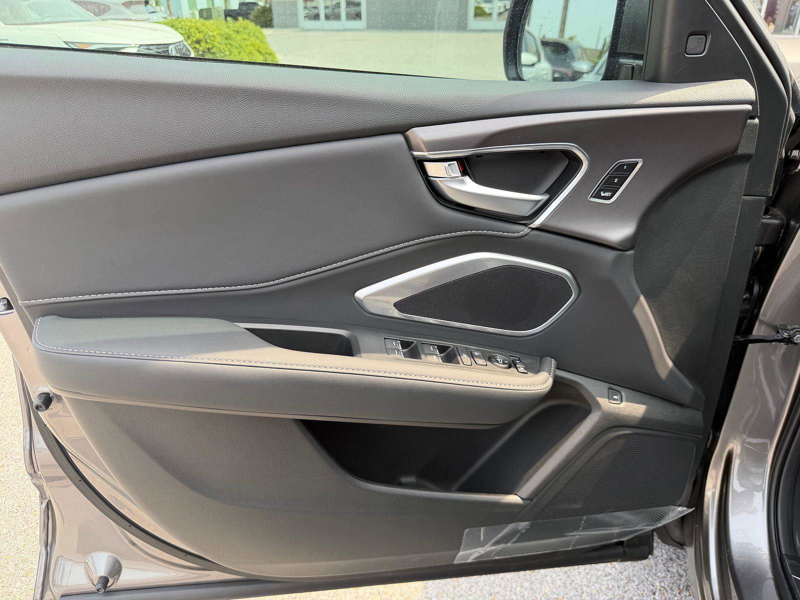 New 2026 Acura RDX SH-AWD image 6