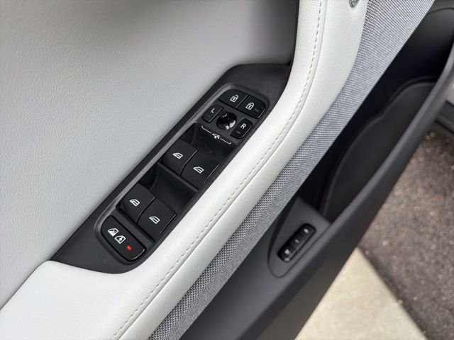 Used 2023 Polestar Polestar 2 AWD/4WD image 22