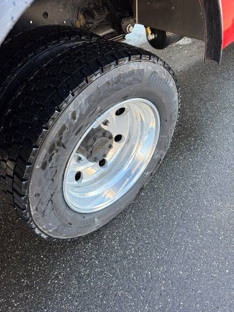 New 2026 Ford F550 4x4 Supercab Super Duty w/ XLT Value Package image 7