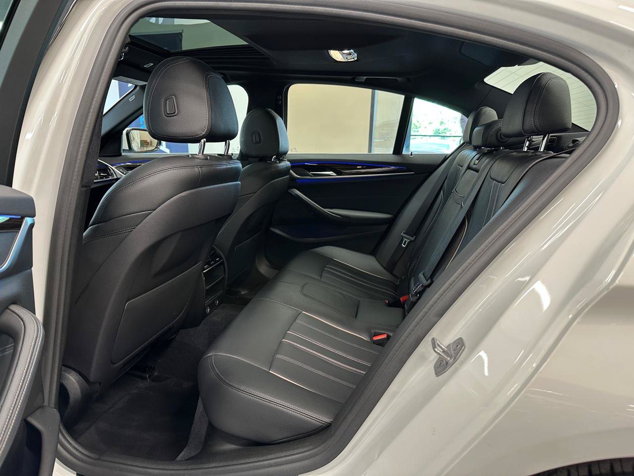 Used 2019 BMW 530i w/ Convenience Package RWD image 21
