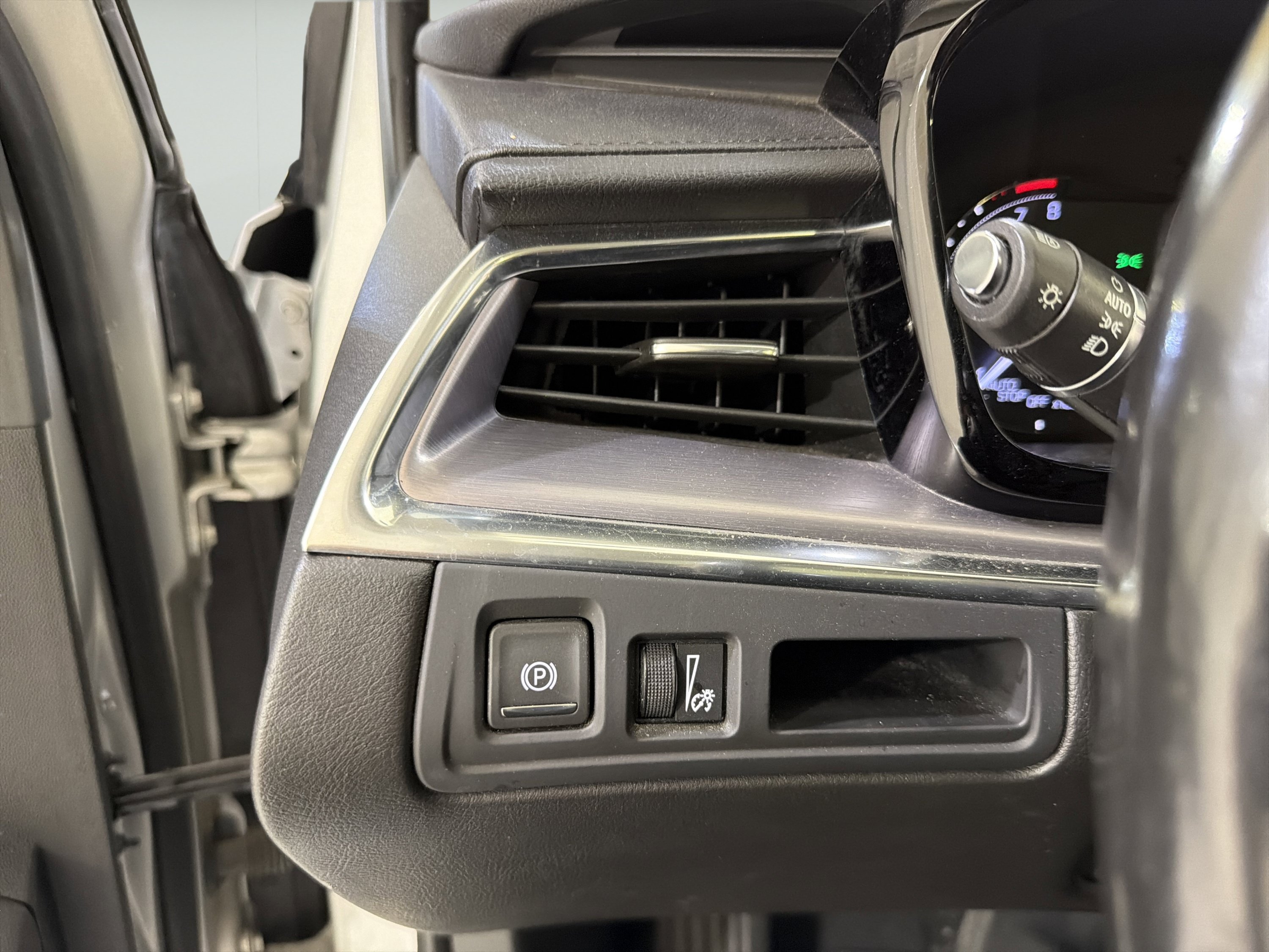 Used 2019 Cadillac XT5 Luxury FWD image 19