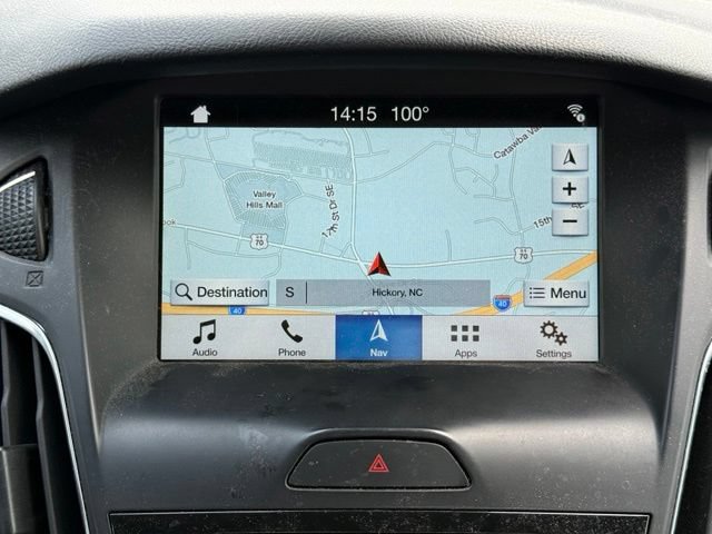 Used 2018 Ford Focus Titanium w/ Titanium Technology Package FWD image 24