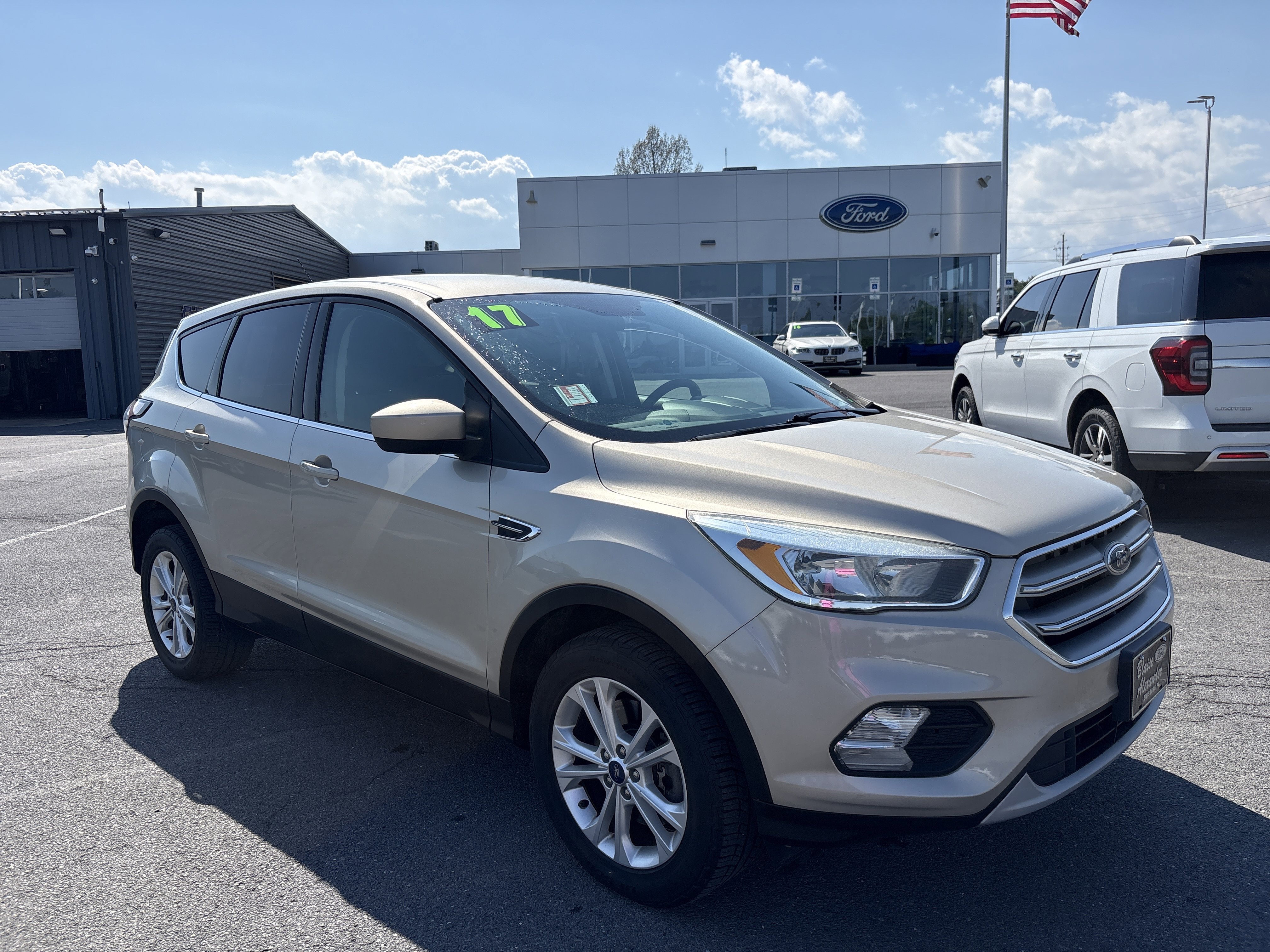 Used 2017 Ford Escape SE