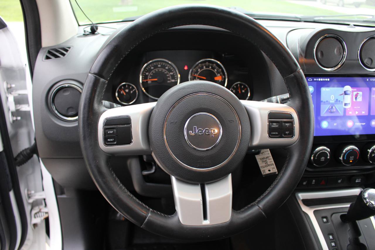 Used 2016 Jeep Compass High Altitude AWD/4WD image 19
