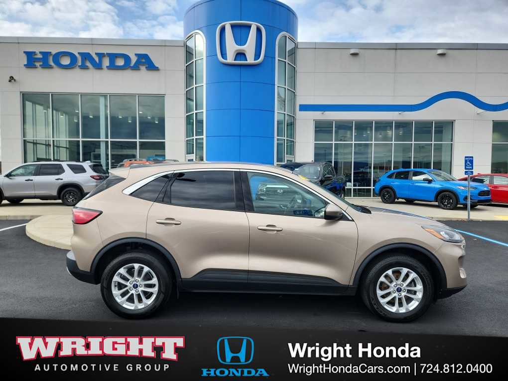 Used 2021 Ford Escape SE w/ Cold Weather Package