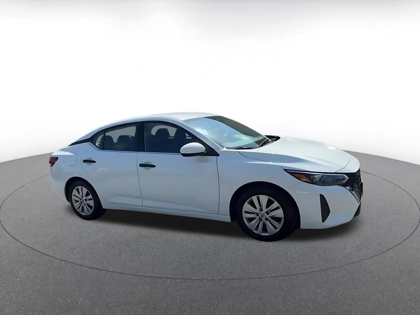 Used 2025 Nissan Sentra S FWD image 2