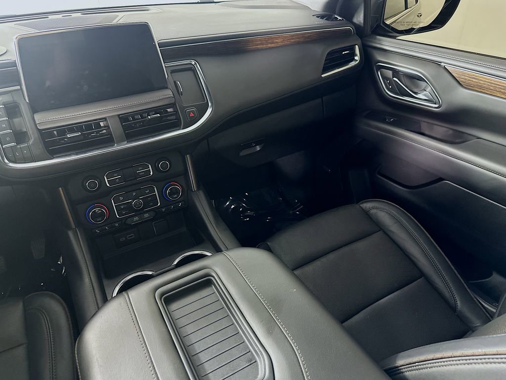 Used 2024 Chevrolet Tahoe High Country AWD/4WD image 20