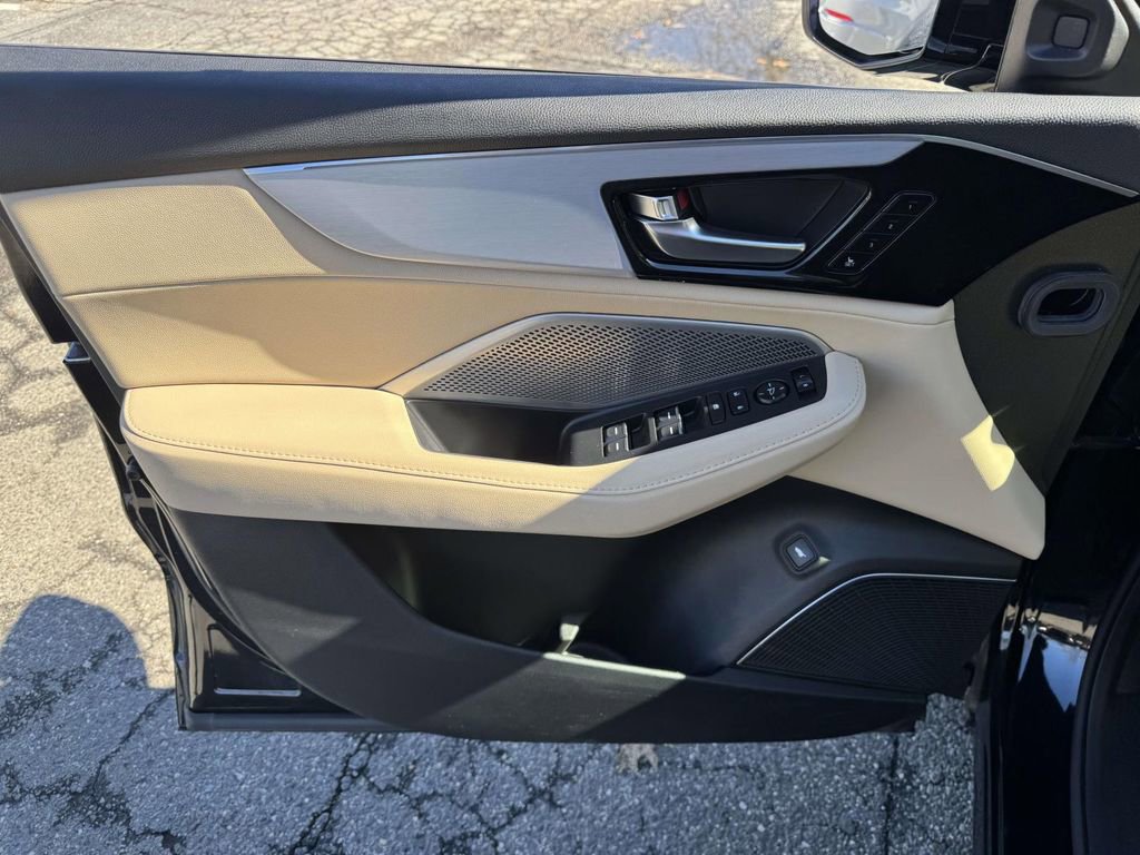 Certified 2023 Acura MDX SH-AWD image 15