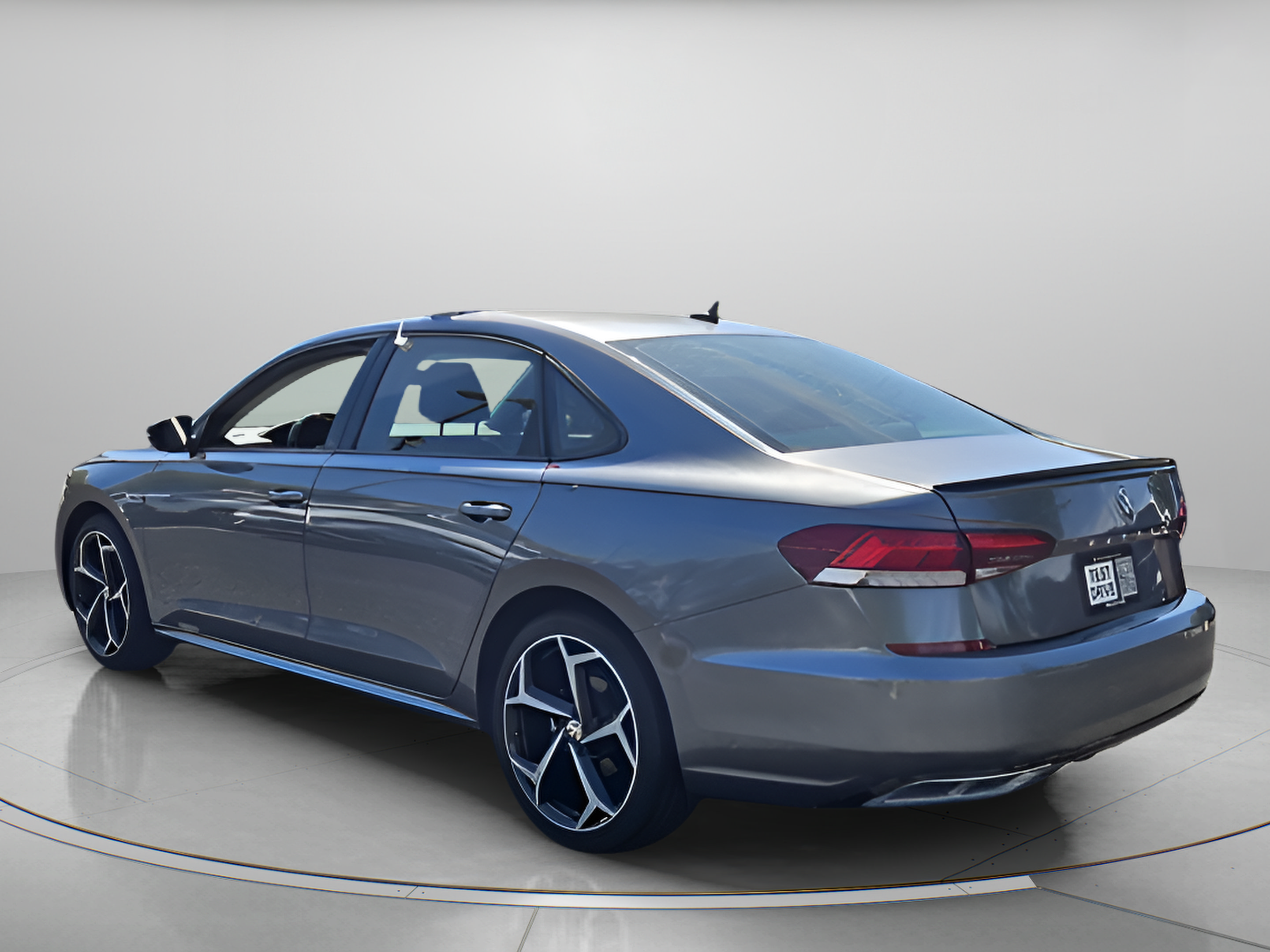 Used 2020 Volkswagen Passat 2.0T R-Line FWD image 3