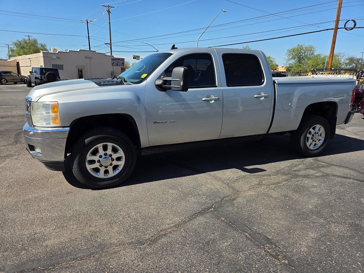 Used 2011 Chevrolet Silverado 3500 LTZ w/ LTZ Plus Package AWD/4WD image 7