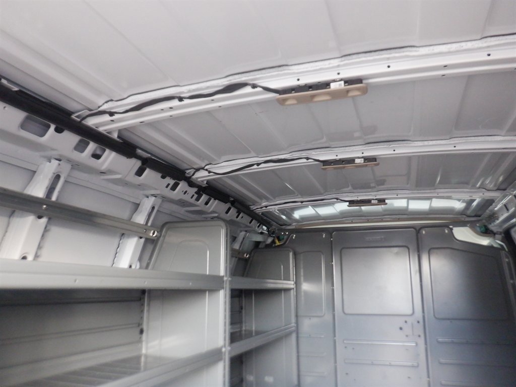 Used 2023 GMC Savana 2500 w/ Driver Convenience Package image 7