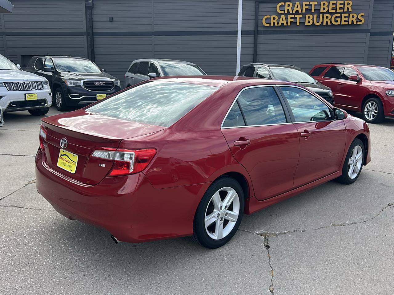 Used 2014 Toyota Camry SE w/ Fleet Convenience Package FWD image 3