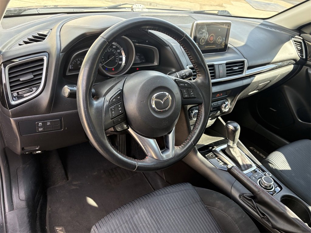 Used 2016 MAZDA MAZDA3 i Touring w/ Popular Equipment Package image 10