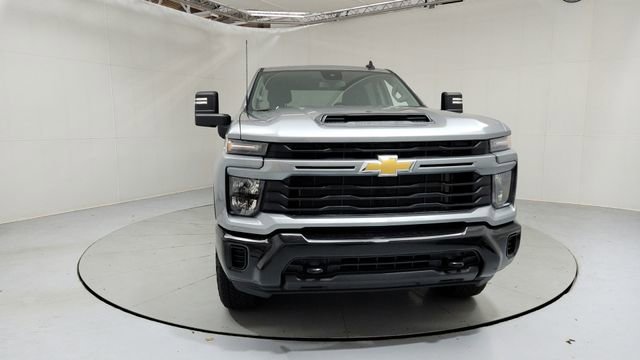 Used 2024 Chevrolet Silverado 2500 Custom w/ Snow Plow Prep/Camper Package image 8