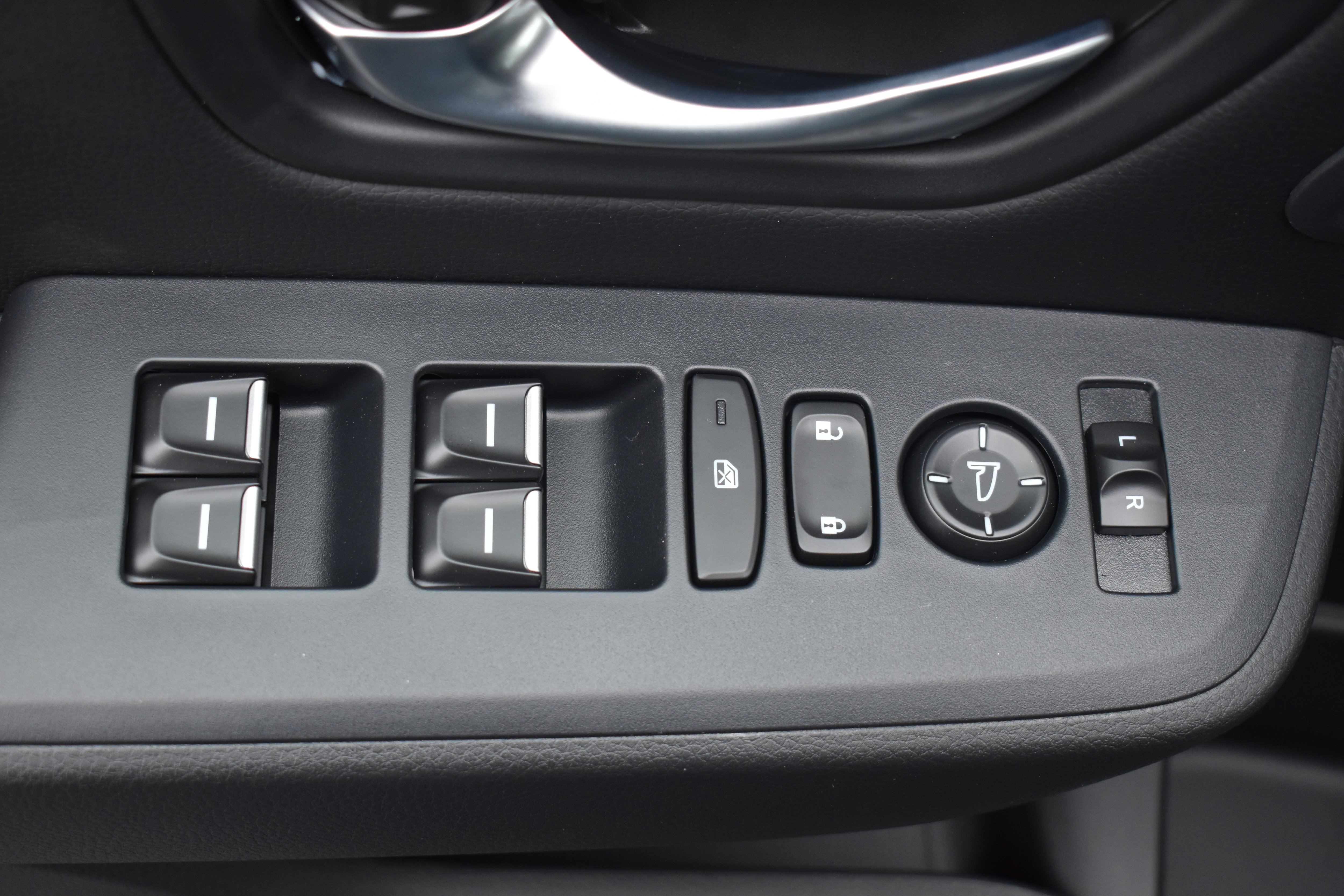 New 2025 Honda Pilot Touring image 21