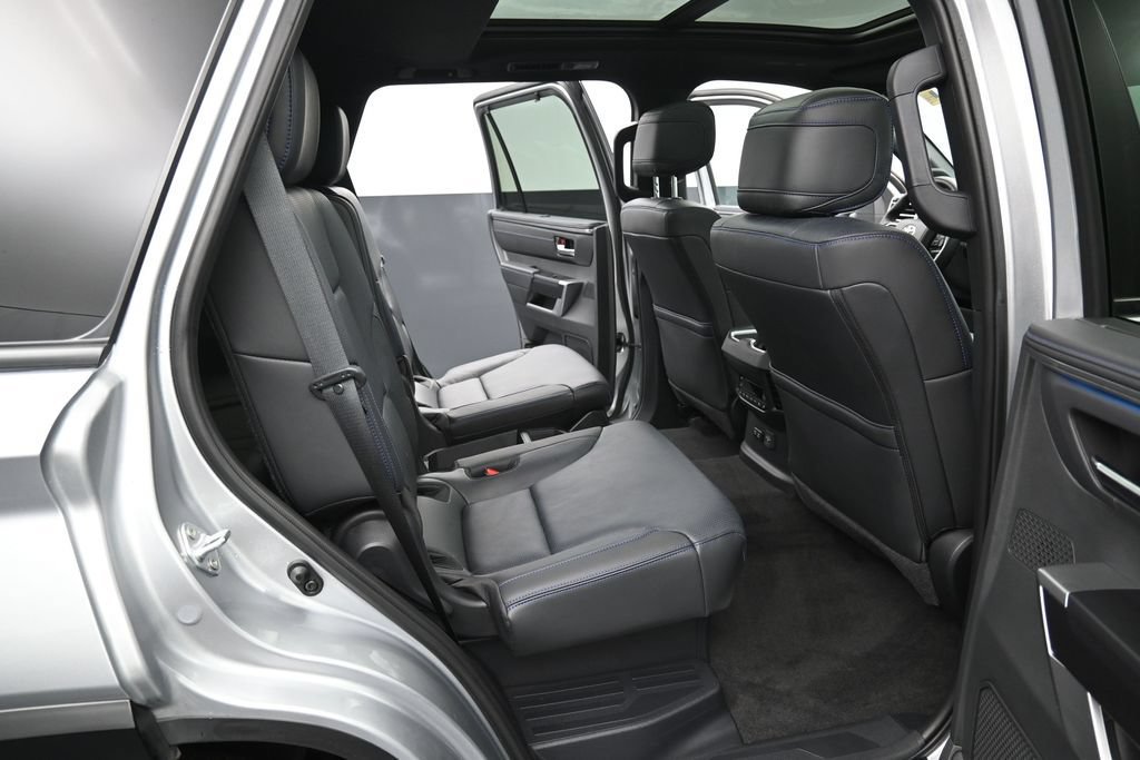 Certified 2024 Toyota Sequoia Platinum AWD/4WD image 36