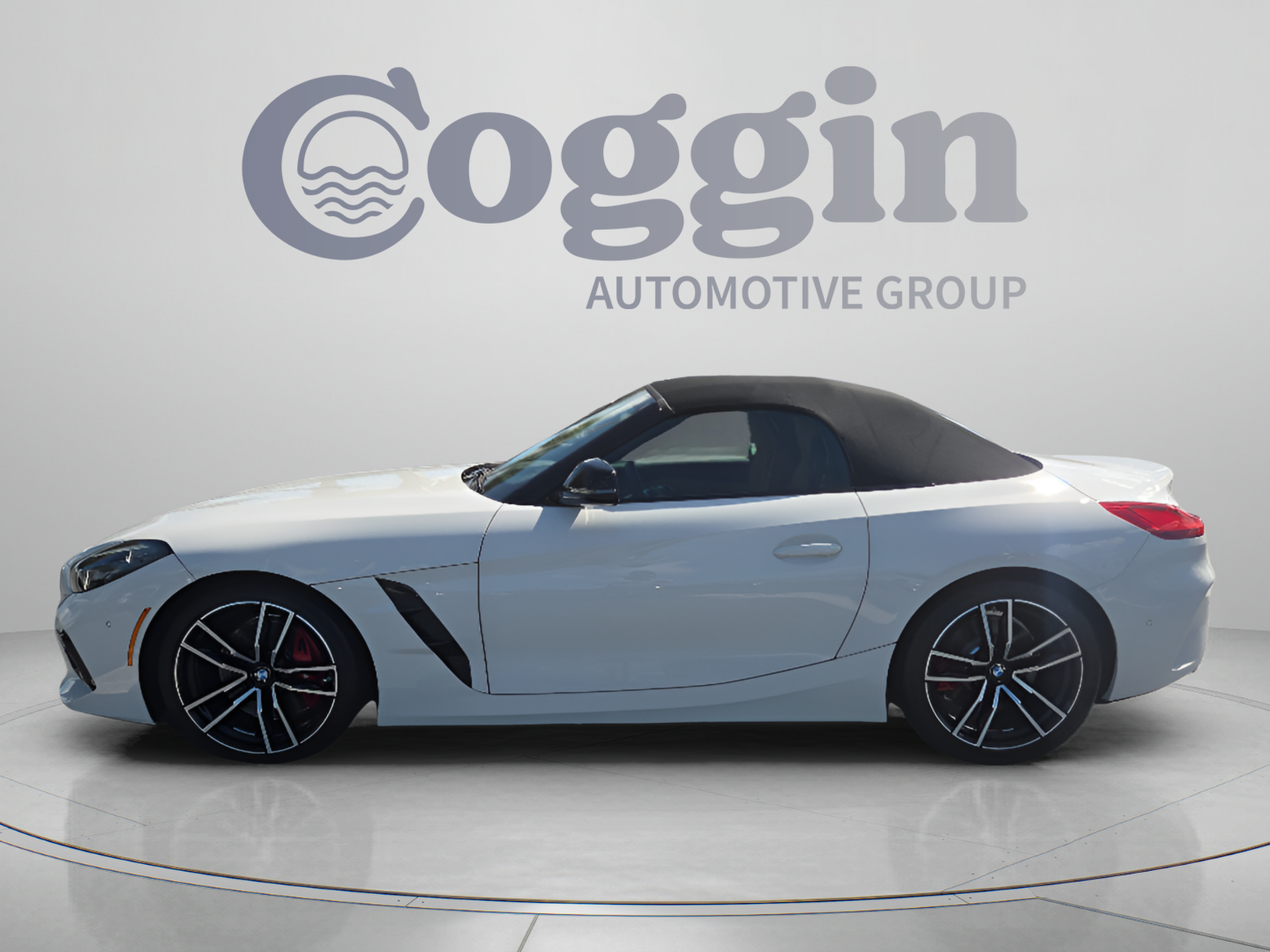 Certified 2026 BMW Z4 M40i w/ Premium Package RWD image 2