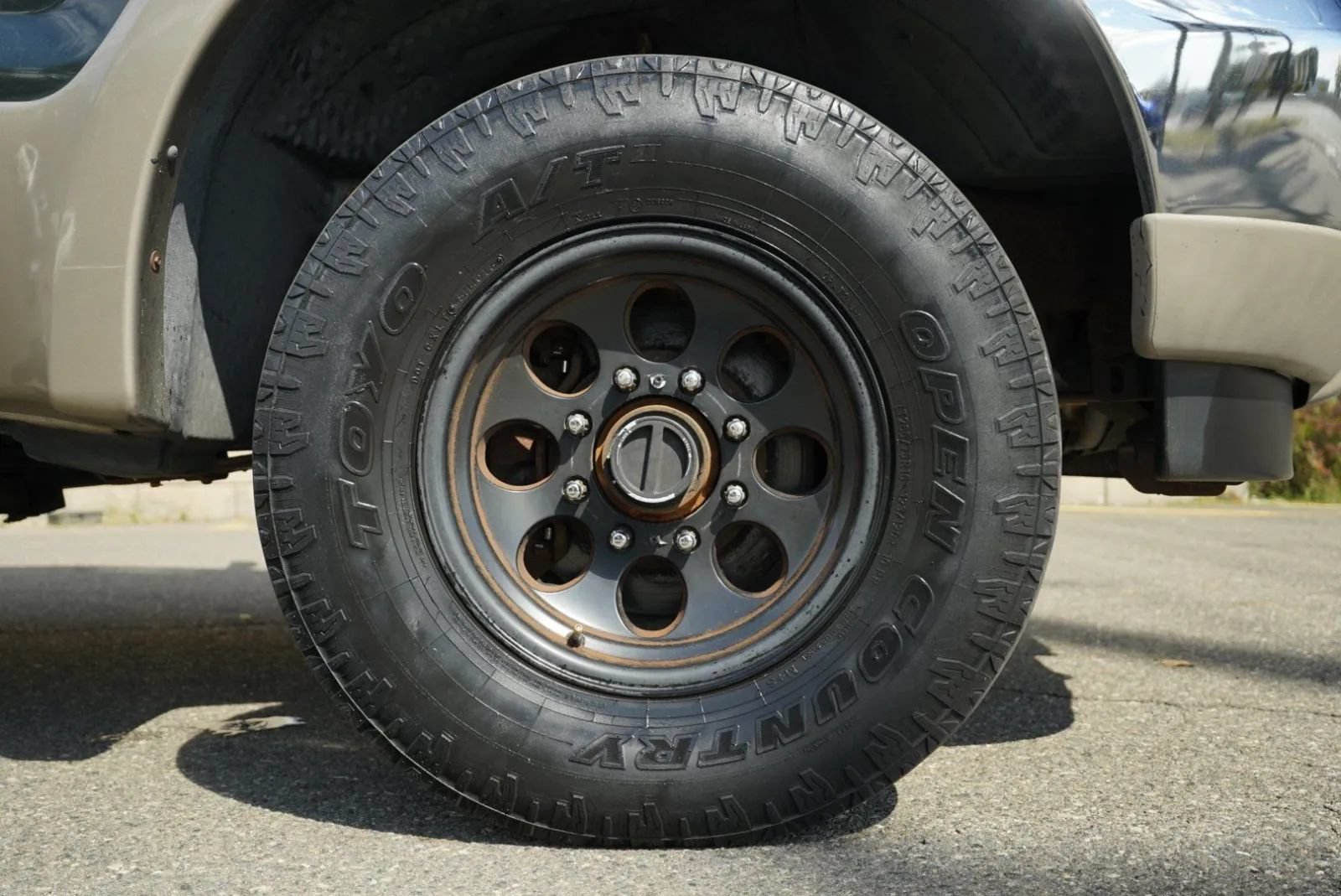 Used 2002 Ford Excursion Limited AWD/4WD image 17