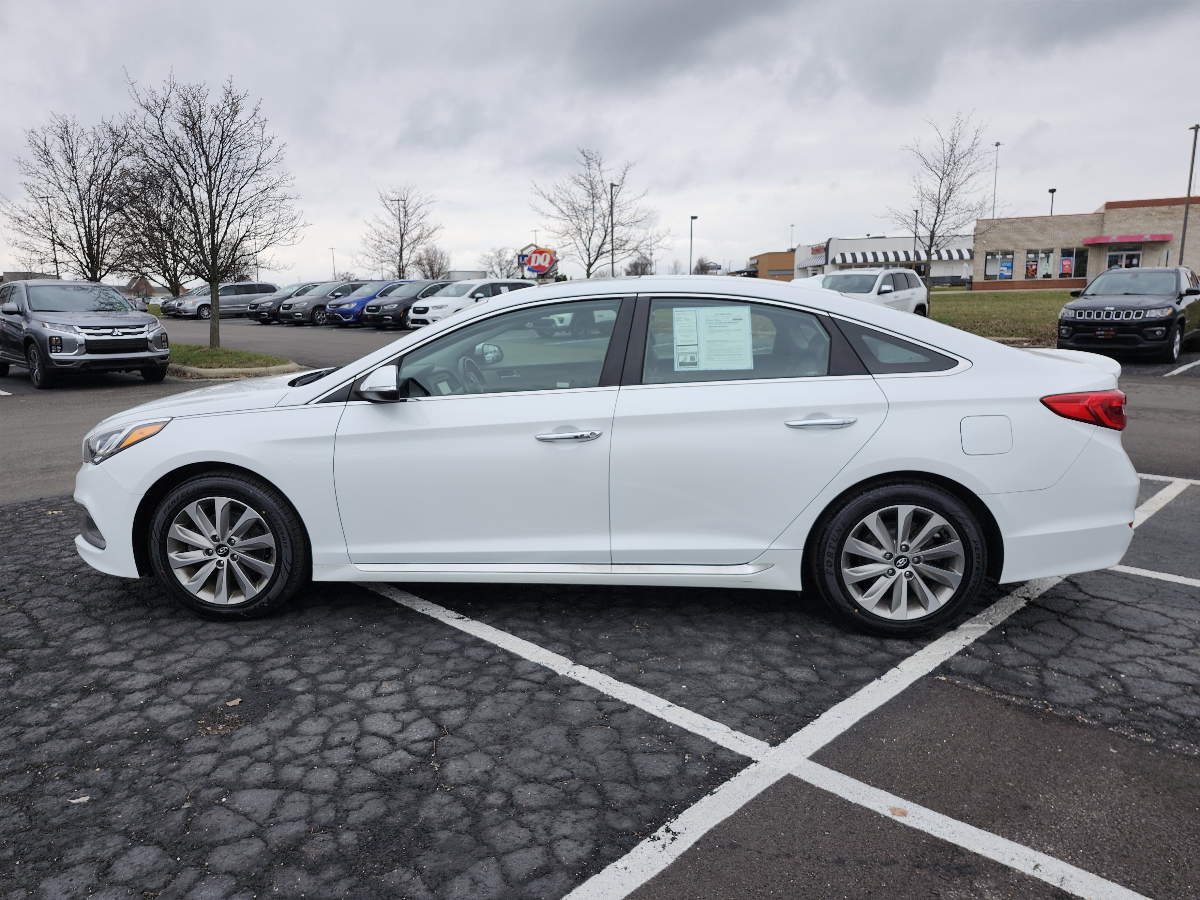 Used 2017 Hyundai Sonata Sport w/ Value Edition Package 02 image 15