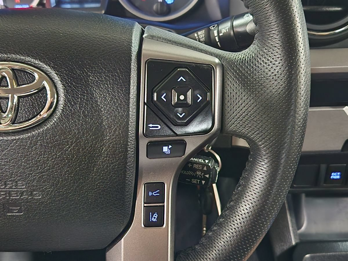 Used 2022 Toyota Tacoma SR5 RWD image 48
