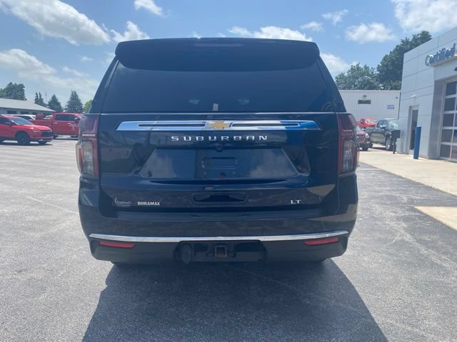 Used 2022 Chevrolet Suburban LT w/ Luxury Package AWD/4WD image 4