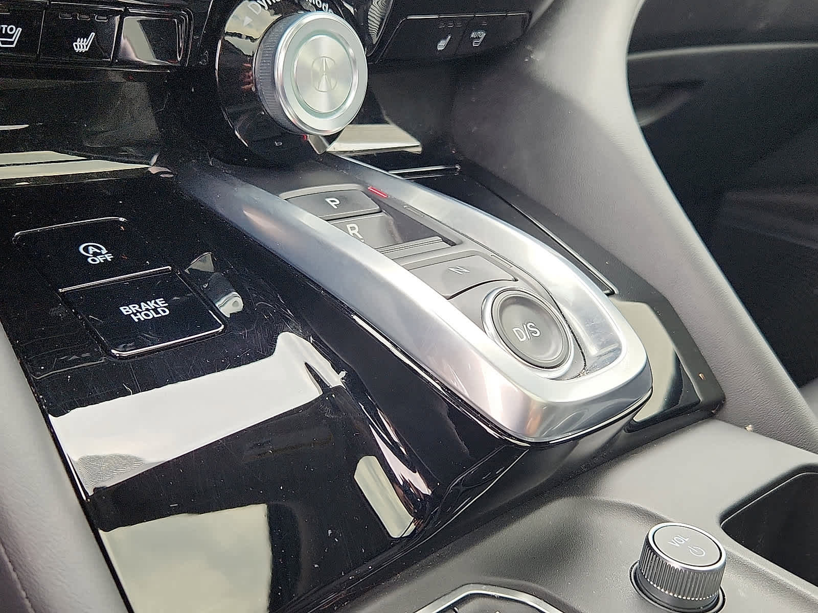 Certified 2023 Acura MDX SH-AWD w/ Technology Package image 17