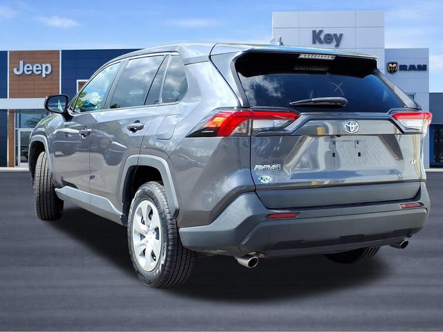 Used 2023 Toyota RAV4 LE FWD image 3
