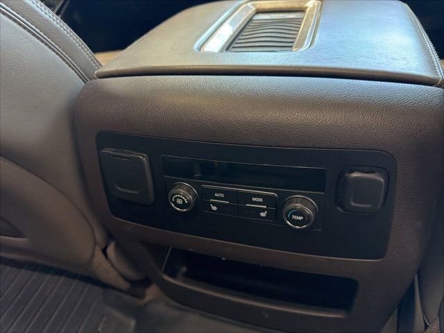 Used 2016 GMC Yukon Denali AWD/4WD image 42