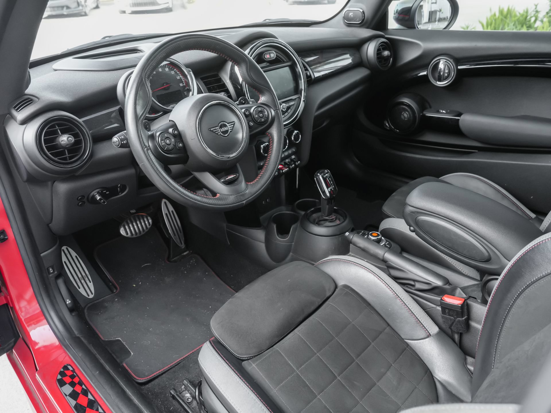 Used 2020 MINI Cooper John Cooper Works w/ Driver Assistance Package FWD image 16