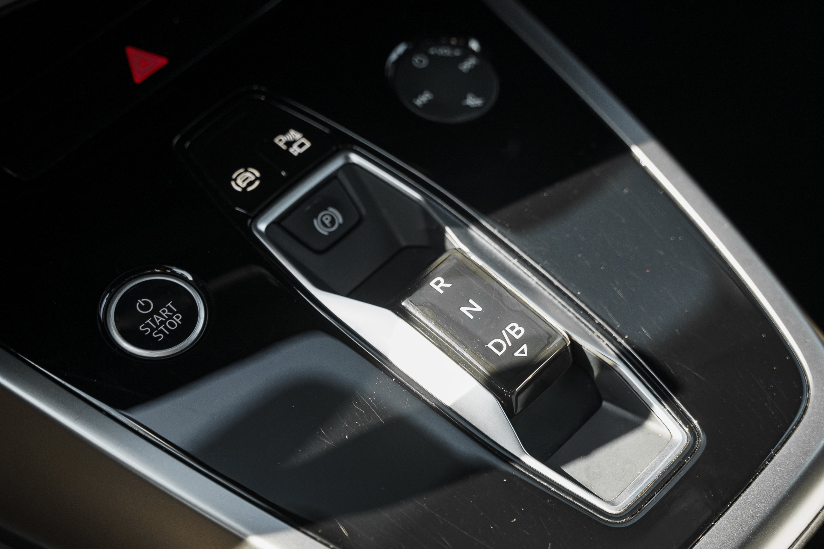 Certified 2023 Audi Q4 e-tron Premium AWD/4WD image 9